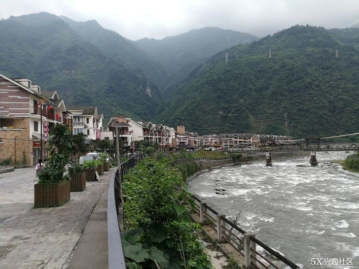 英亚官网_《我的特工爷爷》热映 吉丽颠覆演绎东北恶妈(图2) 英亚官网首页