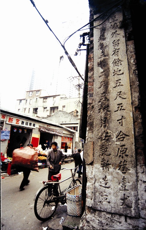 迪士尼多部新片定档调档 朱莉新片《沉睡魔咒2》定档2020年_英亚官网首页(图2) 英亚官方网站