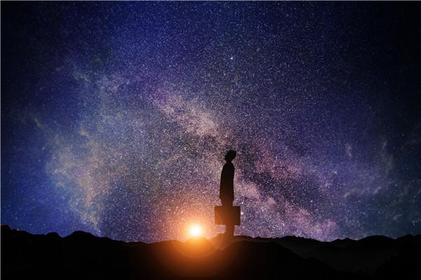 【英亚官网】查理兹塞隆短发造型回归“速激9” 超赞的大反派Cipher回来了(图2) 英亚官网